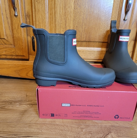 Hunter Womens Size 6 Original Chelsea Rain Boots Dark Olive Green - Picture 3 of 13